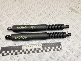 амортизатор крышки багажника (3-5 двери) Volkswagen Touareg 1 поколение 2006, 3.0 л., BKS, дизель, АКПП, внедорожник 5 дв., полный привод, 7L6827550E, 7L6827550J