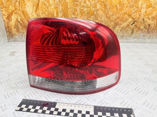 фонарь задний правый Volkswagen Touareg 1 поколение 2006, 3.0 л., BKS, дизель, АКПП, внедорожник 5 дв., полный привод, 7L6945096K, 28258002