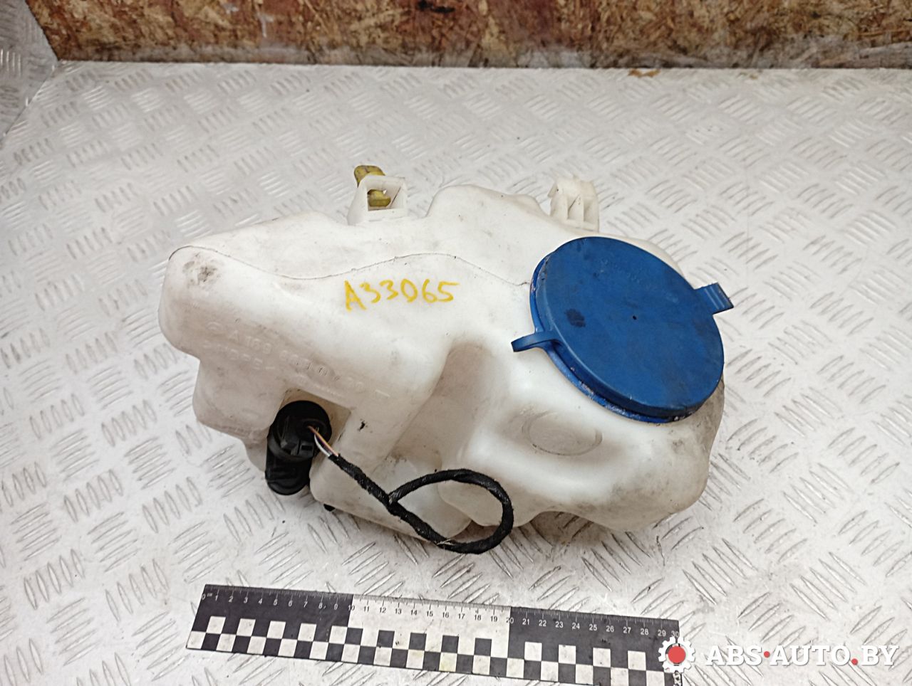 бачок омывателя Mercedes-Benz A W169 2 поколение (2004-2008) 2008, 2.0 л., OM 640.942, дизель, МКПП, хетчбэк 5 дв., правый руль, A1698690720, 2108691021 - фото №1