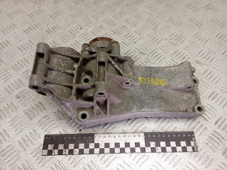 кронштейн генератора Volkswagen Golf 4 поколение 2001, 1.4 л., бензин, 032145169H, 032145299C