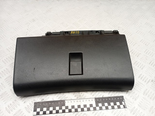 бардачок Alfa Romeo 146 1 поколение 1997, 1.9 л., дизель, МКПП