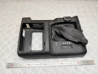 консоль салона Mitsubishi Pajero 3 поколение [рестайлинг] 2003, 3.2 л., 4M41, дизель, МКПП, внедорожник 5 дв., MR410845, MR410844
