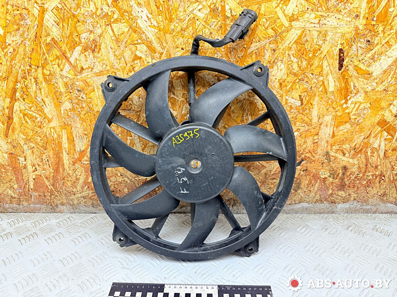 вентилятор радиатора Peugeot 5008 1 поколение 2013, 1.6 л., дизель, робот, правый руль, FS1572, 9661571480, 988495HC, GMV140CEM00, 988495HE, 993398C, 989775FF, FC1049874716T, 874716T - фото №1