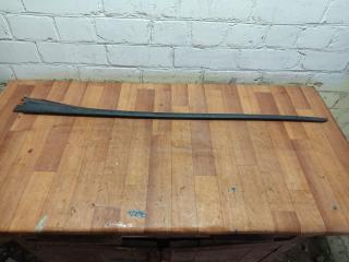 молдинг лобового стекла Peugeot 5008 1 поколение 2011, 1.6 л., дизель, МКПП, передний привод, 96858535, 66135GL