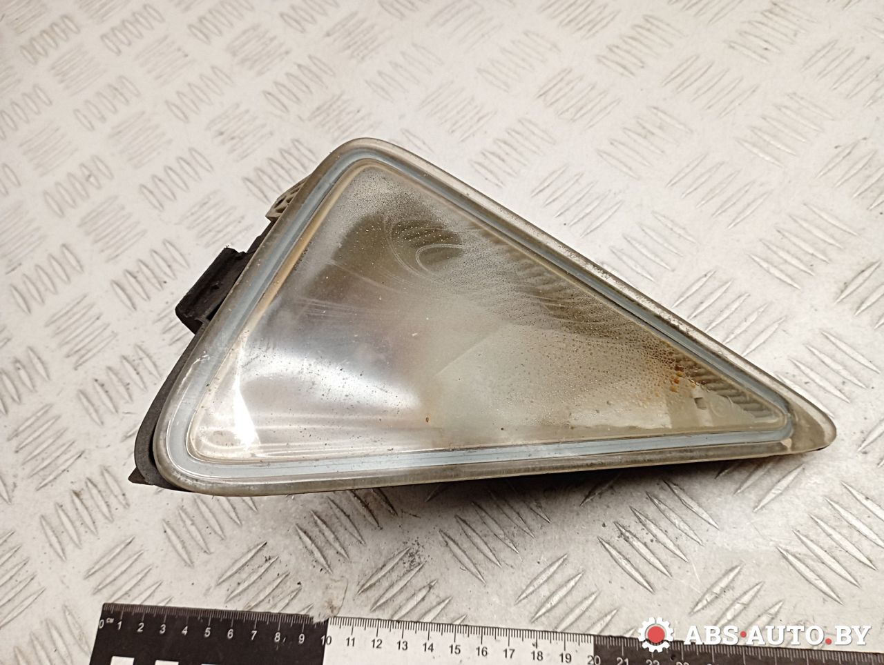 фара противотуманная правая Honda Civic 8 поколение 2008, 2.2 л., N22A2, дизель, МКПП, хетчбэк 5 дв., правый руль, 1305553004, 0305078002, 33900SMGE012M1 - фото №1