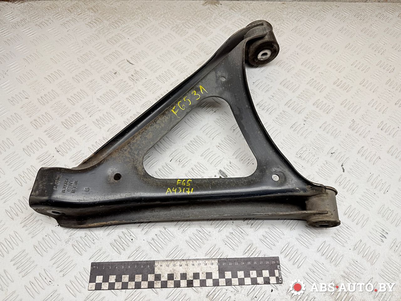 рычаг задний правый Volkswagen Touareg 1 поколение 2006, 3.0 л., BKS, дизель, АКПП, внедорожник 5 дв., полный привод, 7L0505352AA - фото №1