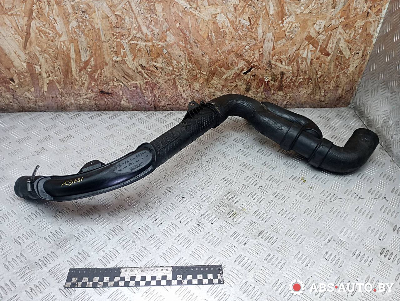 патрубок интеркулера Citroen C5 1 поколение 2002, 2.2 л., дизель, МКПП, универсал, HSR20318, 9628748480 - фото №1