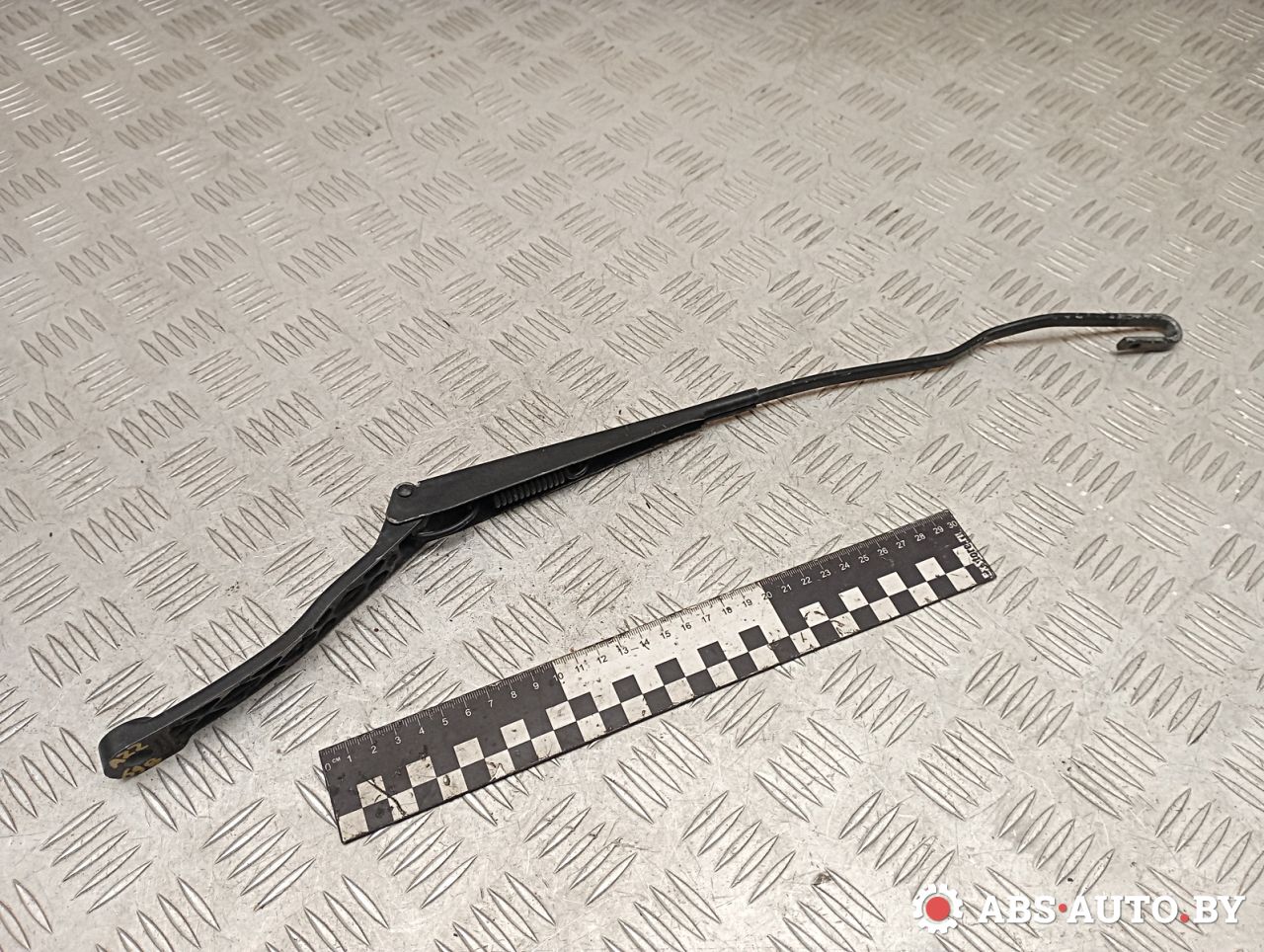 щеткодержатель (поводок стеклоочистителя, дворник) Volkswagen Transporter T4 2000, 701955409 - фото №1