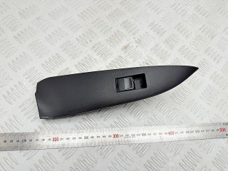 кнопка стеклоподъемника двери задней правой Toyota RAV4 3 поколение (XA30) 2007, 2.2 л., 2AD-FTV, дизель, МКПП, внедорожник 5 дв., 7427142010