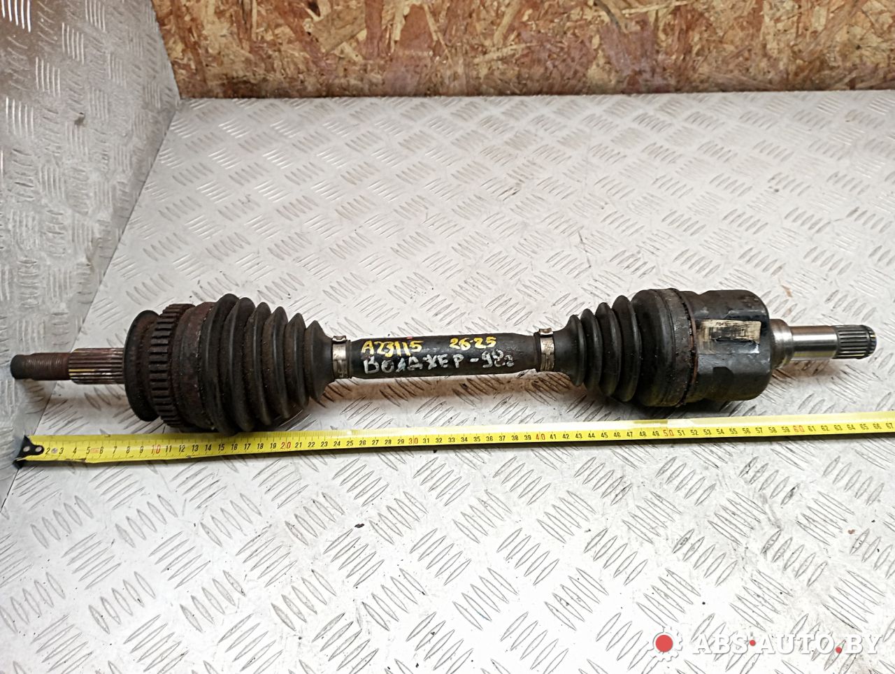 полуось передняя левая (приводной вал, ШРУС) Chrysler Voyager 3 поколение 1998, 2.5 л., дизель, P04808383, 4808883, 4808873, 4808135, 4808883J, 4808965, P4808883, 4808971K, 4808971, 4808125, 4660487, 4641883AD, 4641855AE, 04641883AD, 4641883AE, 4641975, 4641981K, 4641981AB, 4641981, 04641855AE - фото №1