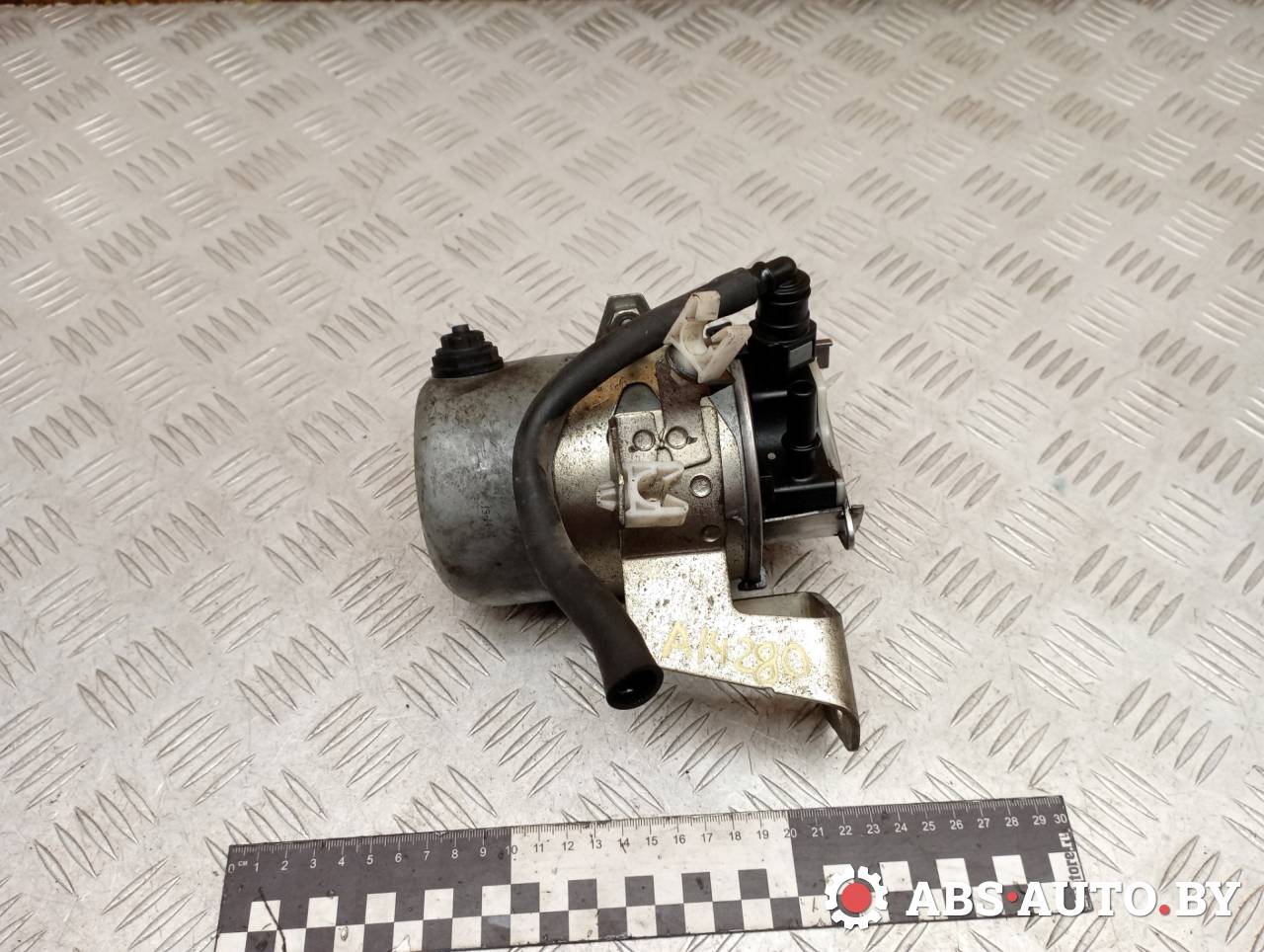 корпус топливного фильтра Nissan X-Trail T32 2014, 1.6 л., R9M, дизель, МКПП, полный подключаемый привод, правый руль - фото №1