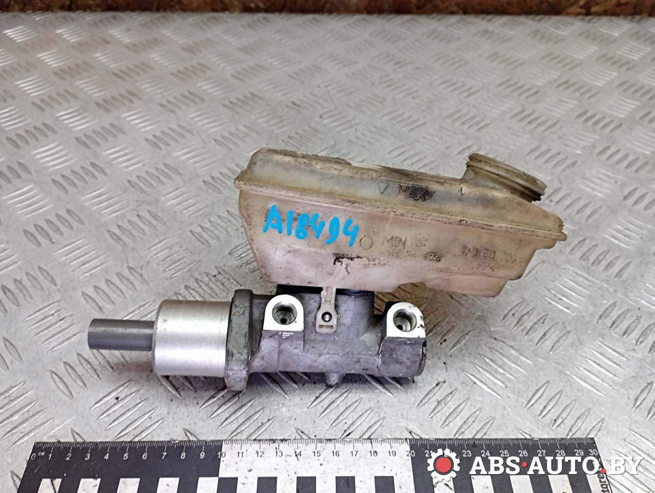 цилиндр тормозной главный Volkswagen Sharan 1 поколение 1997, 1.9 л., дизель, 7M1611303 - фото №1