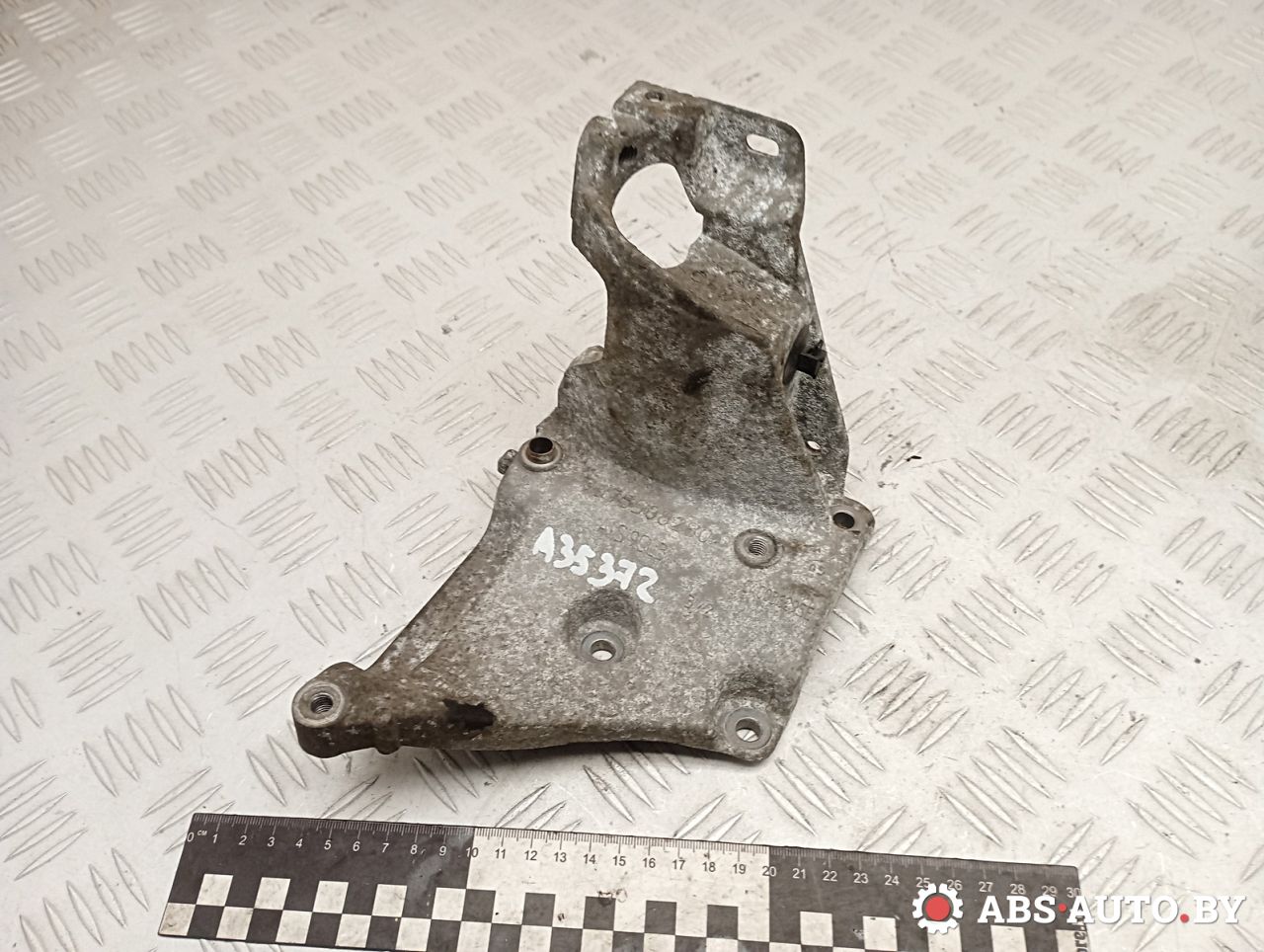 кронштейн двигателя Peugeot 5008 1 поколение 2013, 1.6 л., дизель, робот, правый руль, 9675508280 - фото №1