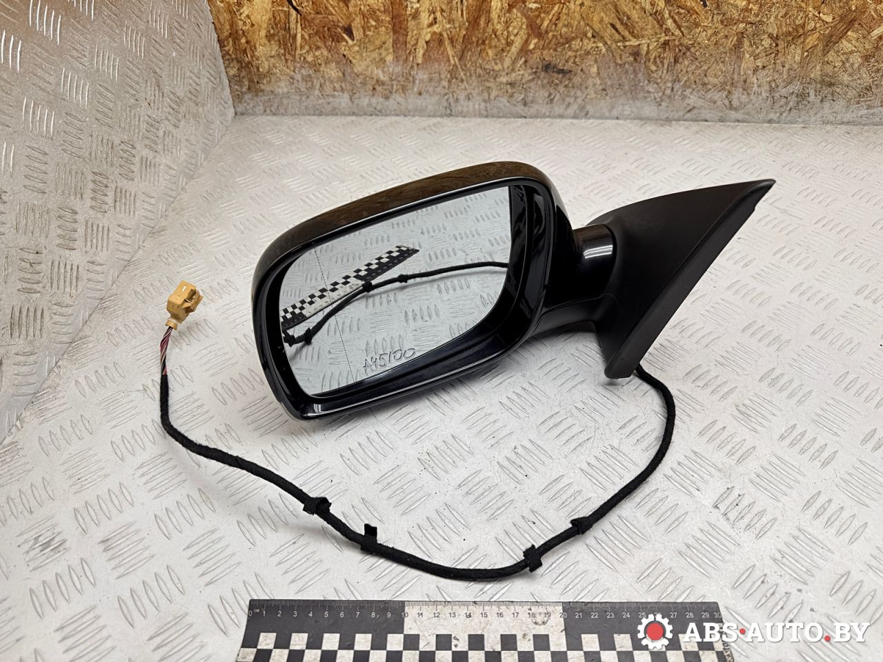 зеркало наружное левое Volkswagen Touareg 1 поколение 2006, 3.0 л., BKS, дизель, АКПП, внедорожник 5 дв., полный привод, E1010714 - фото №1