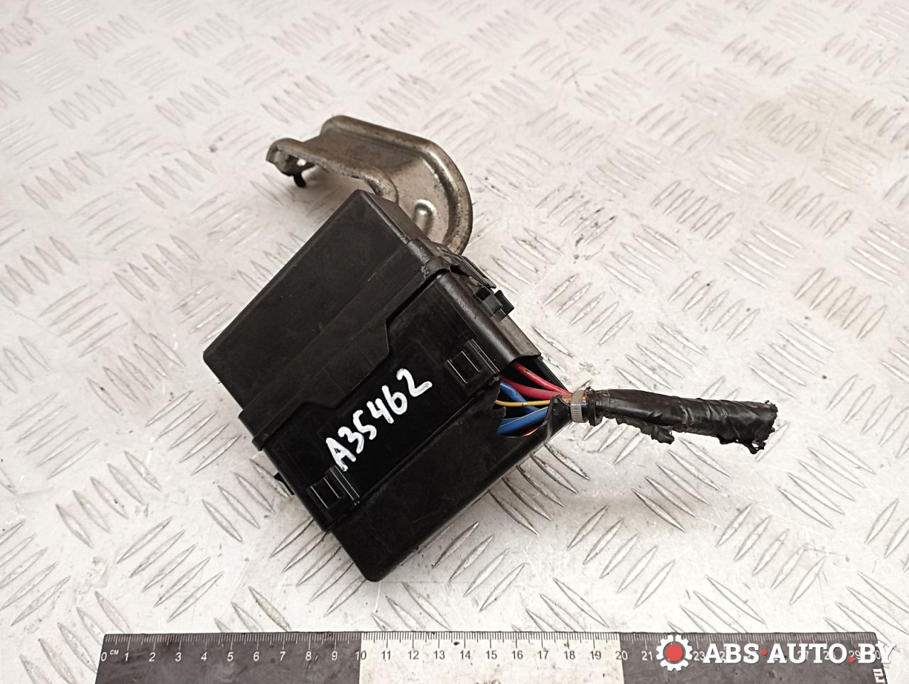 блок реле Peugeot 4007 1 поколение 2011, 2.2 л., 4HN (DW12MTED4), дизель, МКПП, внедорожник 5 дв., правый руль, 8565A089, PR07101000, MR301971, MR301978 - фото №1