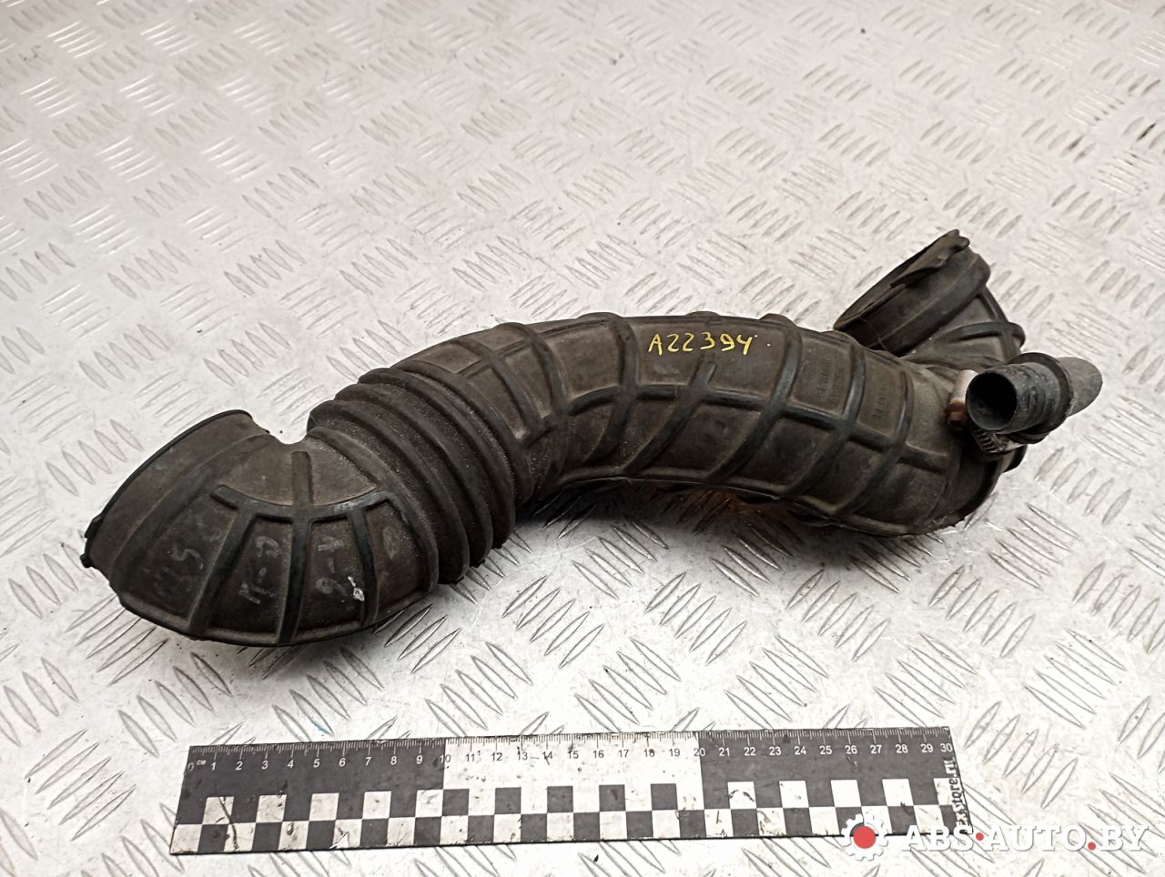 патрубок турбины Audi A6 4A/C4 1995, 2.5 л., дизель, 4A0145747 - фото №1