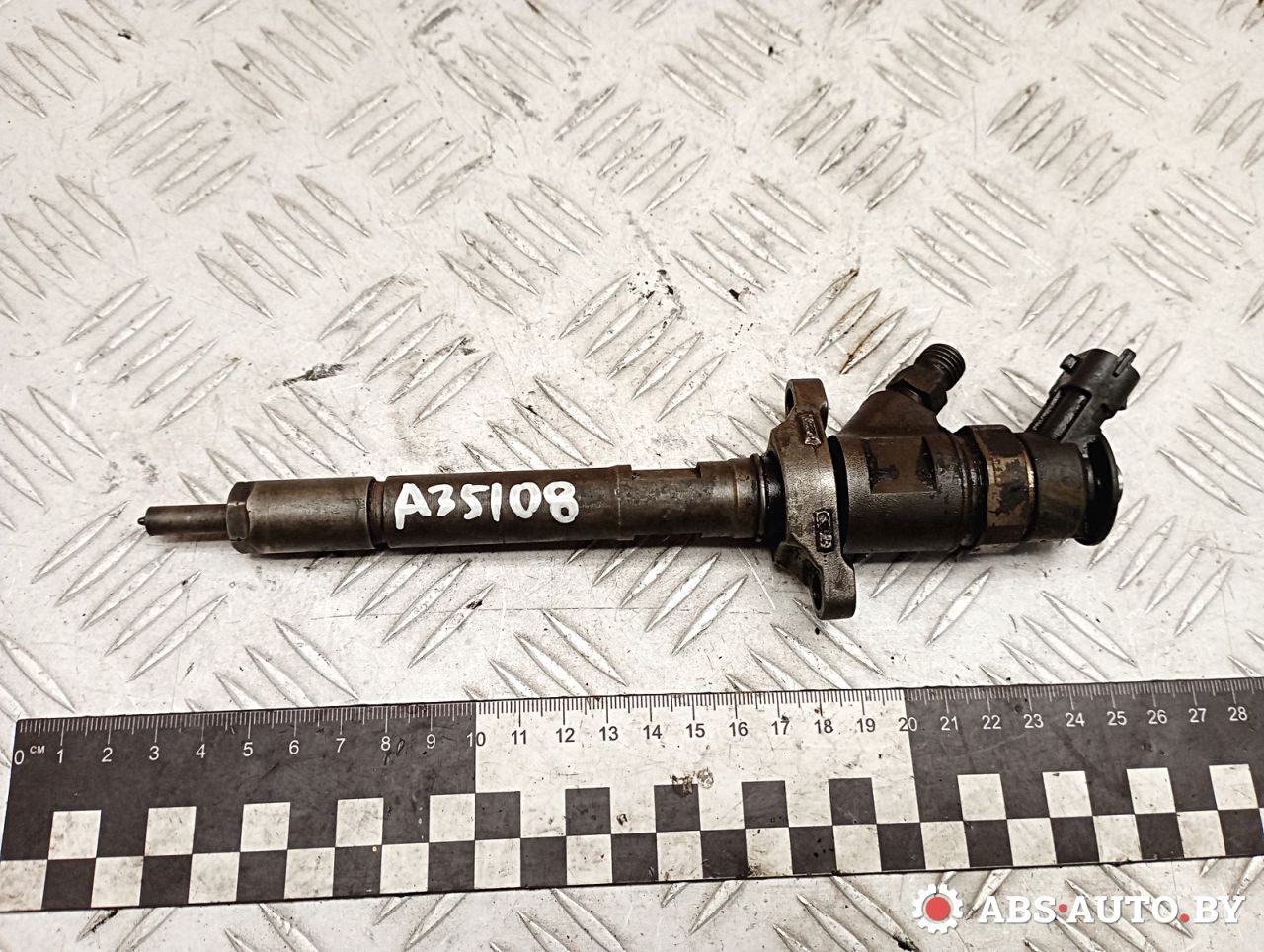 форсунка Citroen C4 Picasso 1 поколение 2009, 1.6 л., 9HZ (DV6TED4), дизель, АКПП, правый руль, 1609849580, 0445110297, 0445110281, 0986435150, 0986435193, 1609849780, 1609849880, 1609850780, 9659240580, 9662002680, 1980K9, FIB1154LW - фото №1