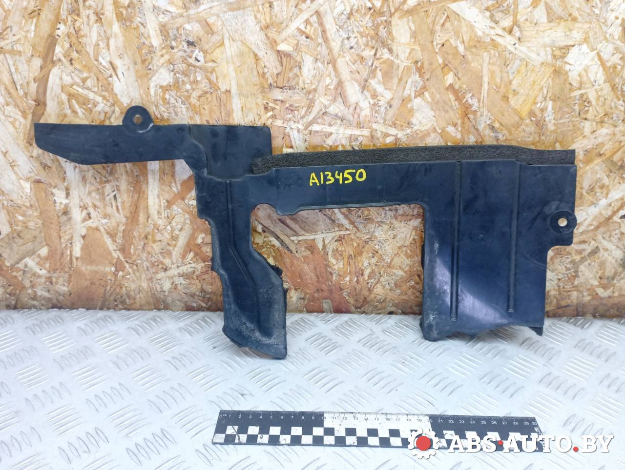 воздуховод (дефлектор) радиатора Nissan X-Trail T32 2014, 1.6 л., R9M, дизель, МКПП, полный подключаемый привод, правый руль, 4K25 - фото №1