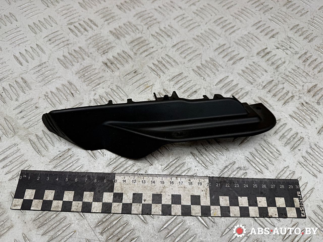 планка под капот Citroen C5 2 поколение 2010, 2.0 л., RHR (DW10BTED4), дизель, МКПП, универсал, 9682940680 - фото №1