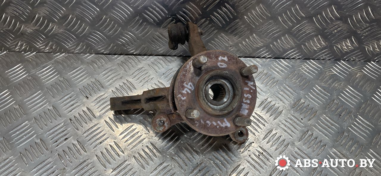 ступица передняя левая Nissan Micra 2 поколение (K11) 1994, 1.0 л., бензин - фото №1