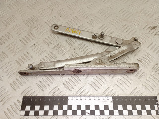 петля крышки багажника Alfa Romeo 156 1 поколение 2001, 2.0 л., бензин