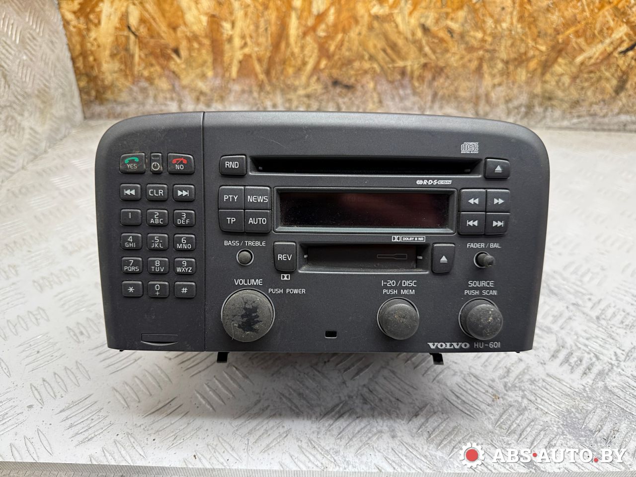 магнитола Volvo S80 1 поколение 2003, 2.4 л., бензин, АКПП, седан, 8651145, 8651561 - фото №1