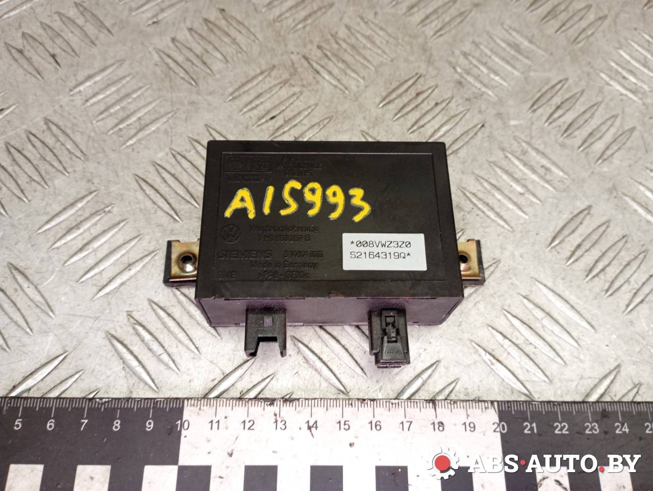 Иммобилайзер Volkswagen Transporter T4 1995, 2.4 л., МКПП, 1H0953257B - фото №1