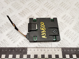 усилитель антенны Mercedes-Benz A W169 2 поколение (2004-2008) 2005, 1.5 л., M 266.920, бензин, МКПП, хетчбэк 5 дв., правый руль, A1698200475