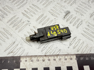 Датчик педали тормоза (лягушка) Mercedes-Benz A W168 1 поколение [рейстайлинг] (2001-2004) 2002, 1.7 л., OM 668.942, дизель, МКПП, хетчбэк 5 дв., 0015452009, A0015452009