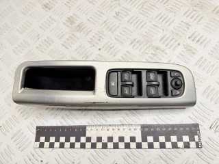 блок управления стеклоподъемниками Volvo V50 1 поколение [рестайлинг] 2008, 2.4 л., B 5244 S4, бензин, МКПП, универсал, 30773210