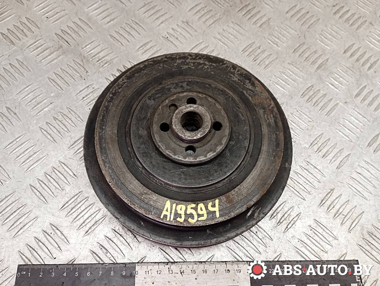 шкив коленвала Volkswagen Transporter T4 1995, 2.4 л., дизель, 074105251K, 074105251J - фото №1