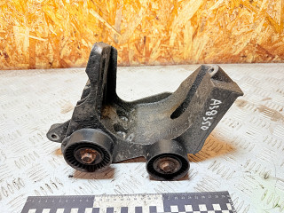 кронштейн генератора Ford Focus 1 поколение [рестайлинг] 2003, 1.6 л., бензин, МКПП, седан, E2333A840010