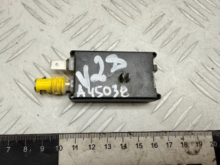 усилитель антенны Citroen C5 1 поколение [рестайлинг] 2006, 2.0 л., RFJ (EW10A), бензин, МКПП, хетчбэк 5 дв., 9651636480