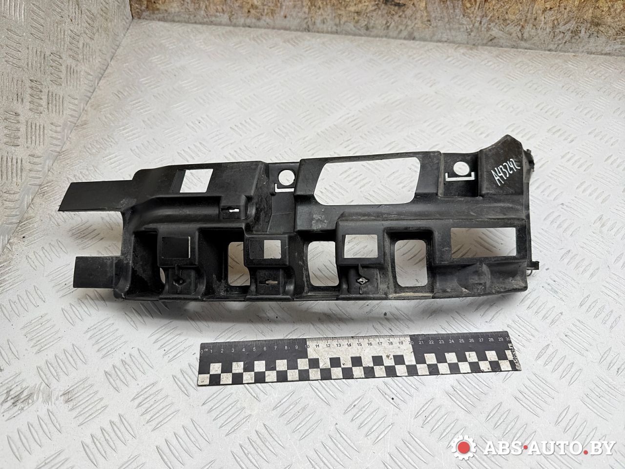 Крепление бампера переднего Citroen C5 1 поколение 2002, 2.0 л., RHZ (DW10ATED), дизель, АКПП, 9650279480 - фото №1