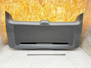 обшивка крышки багажника Citroen C5 2 поколение 2013, 2.0 л., RHH (DW10CTED4), дизель, МКПП, универсал, 96819293ZD