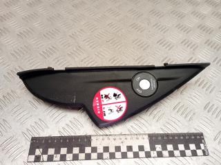 накладка на торпедо (консоль) Kia Sorento 2 поколение 2011, 2.2 л., дизель, АКПП, 847672P110