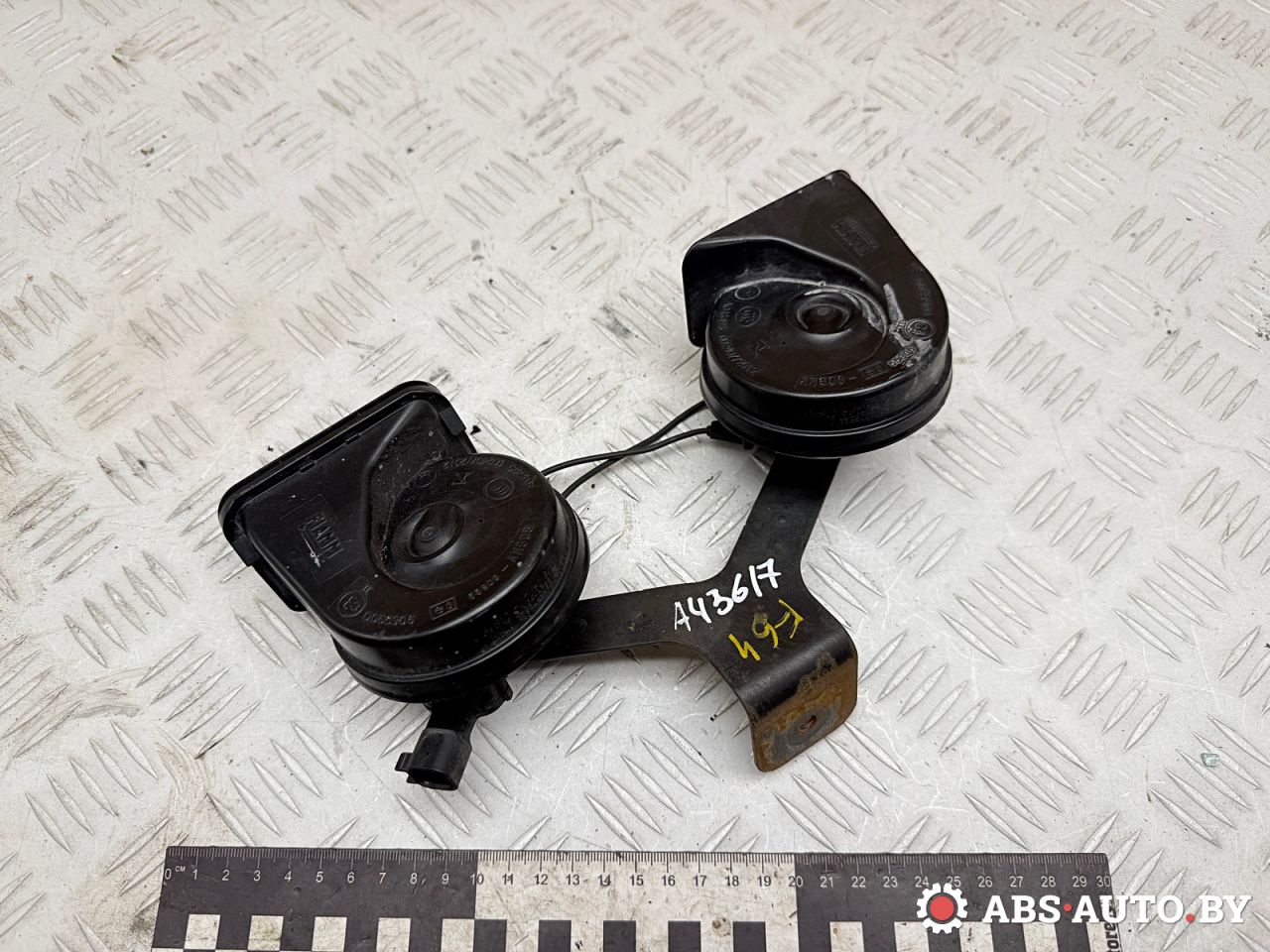 сигнал (клаксон) Jeep Cherokee 5 поколение 2016, 2.0 л., EBT, дизель, АКПП, внедорожник 5 дв., E355306, E30055306, A046495, 68164354AA, 0024072012 - фото №1