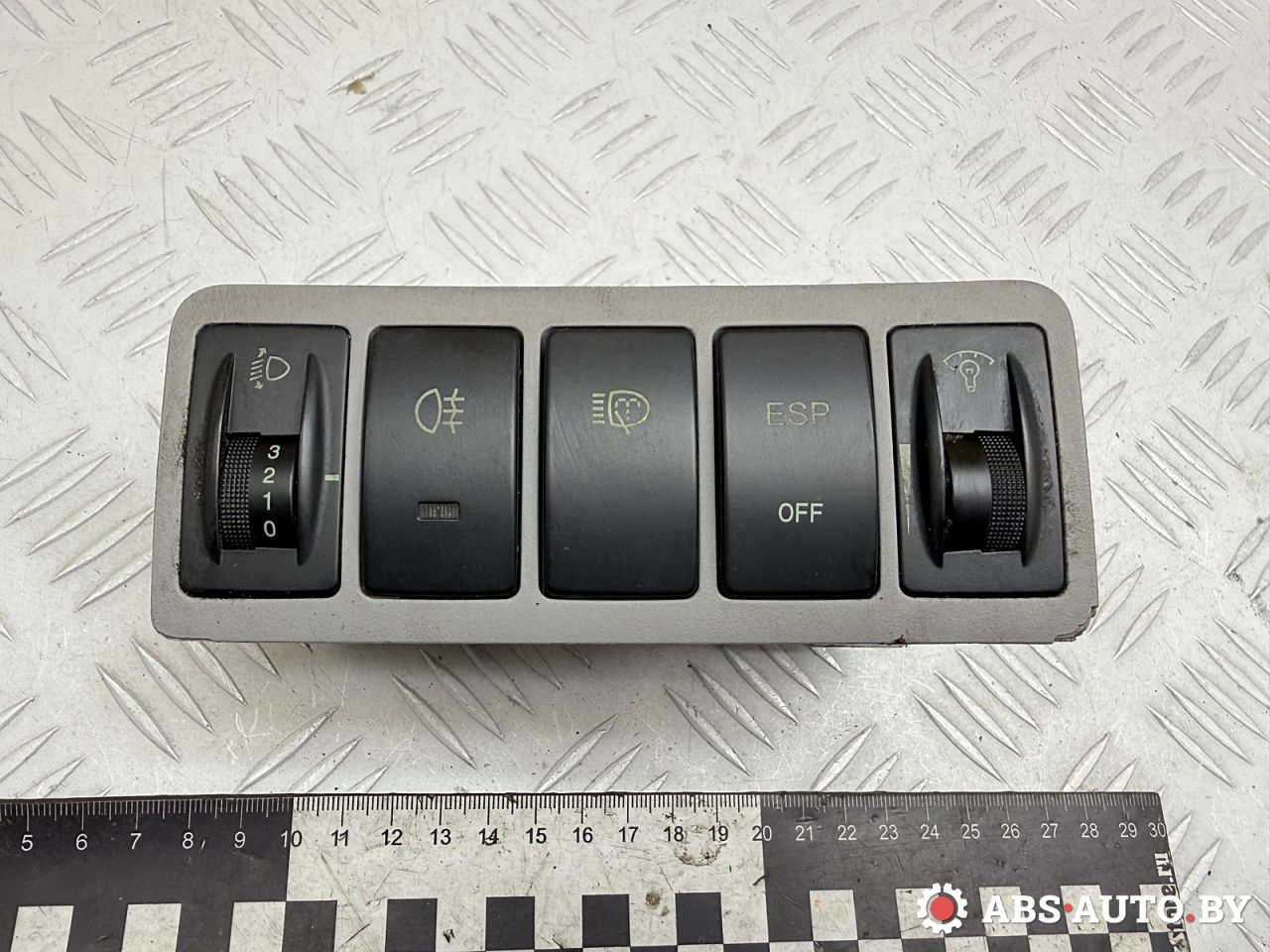 кнопка (выключатель) Hyundai Sonata NF 2006, 2.4 л., G4KC, бензин, МКПП, седан, 933003K400, 937503K200, 933803K000, 937403K100 - фото №1