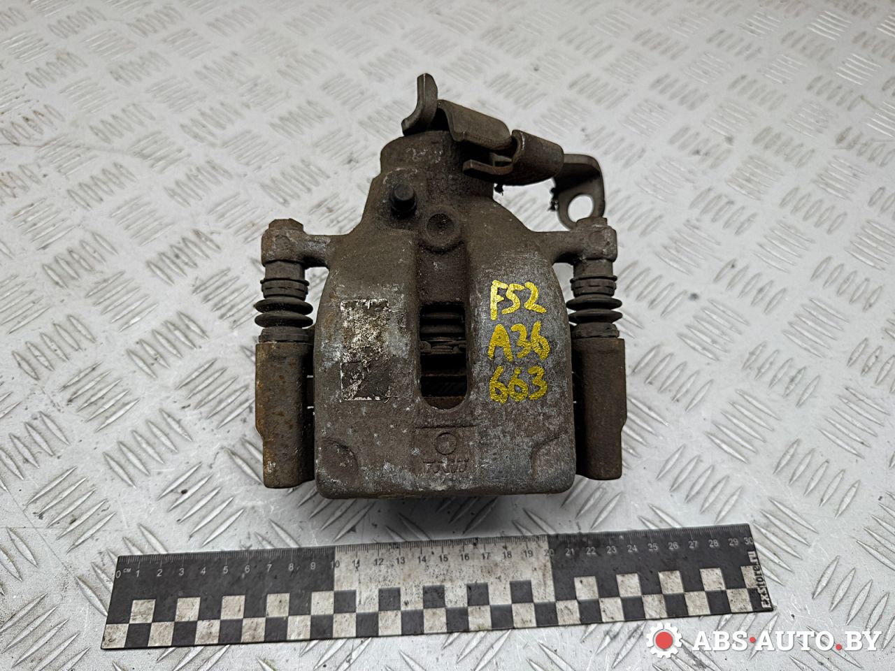 суппорт задний левый Peugeot 3008 1 поколение 2012, 1.6 л., дизель, робот, передний привод, правый руль, 4401Q0 - фото №1