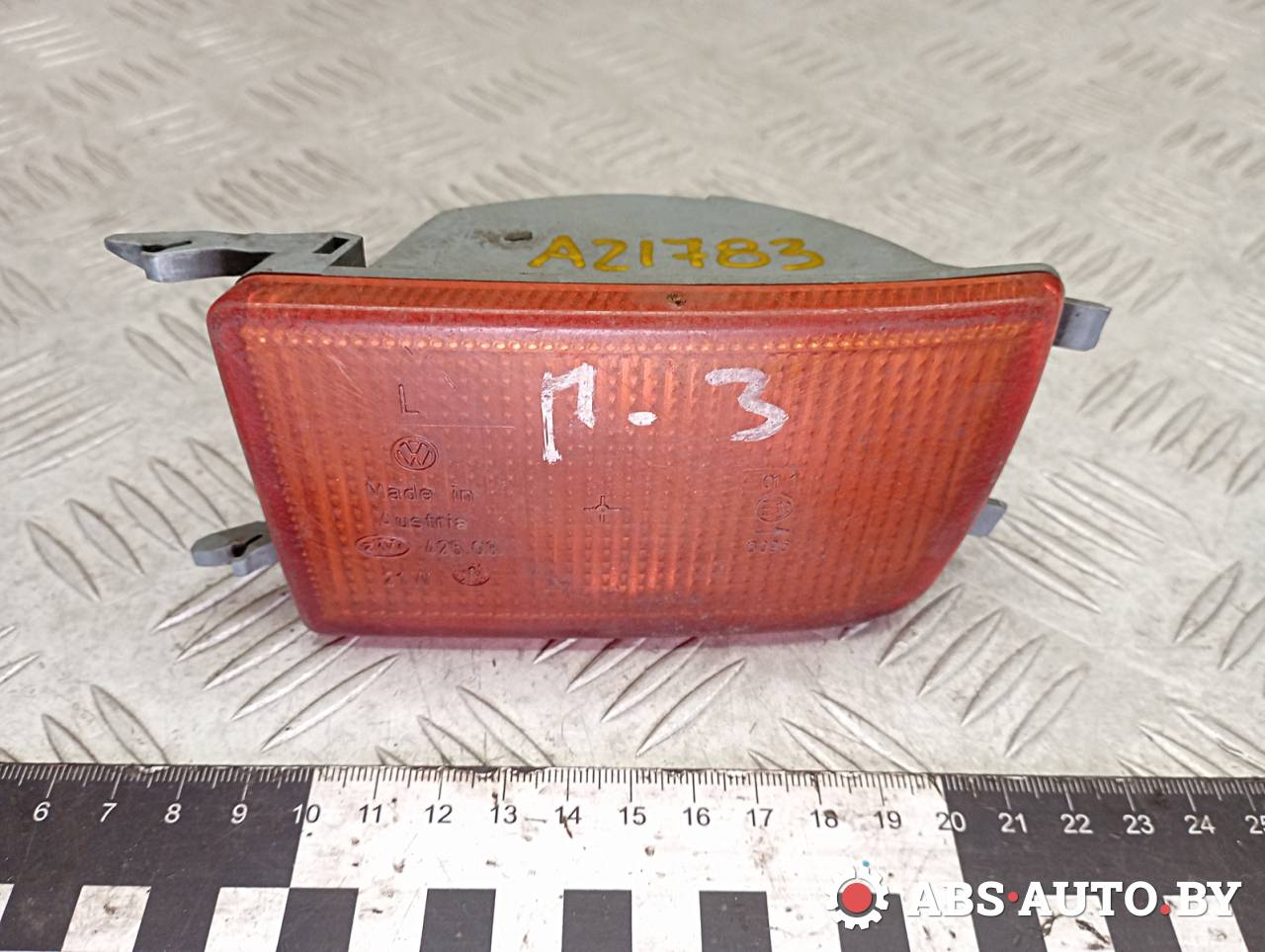 поворотник левый Volkswagen Golf 3 поколение 1997, 1H0953155B - фото №1