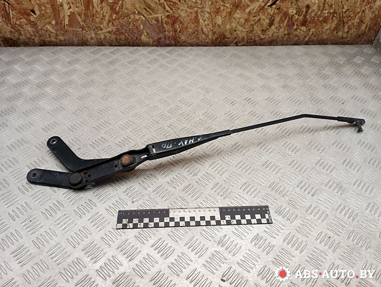 щеткодержатель (поводок стеклоочистителя, дворник) Ford C-Max 1 поколение 2005, 3M5117526CA - фото №1