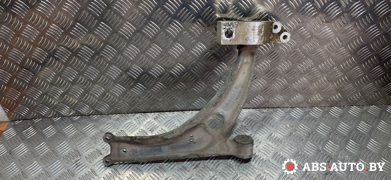 рычаг передний правый Volkswagen Passat B6 2010, 1.4 л., CDGA, бензин, АКПП, универсал, 3C0407153B - фото №1