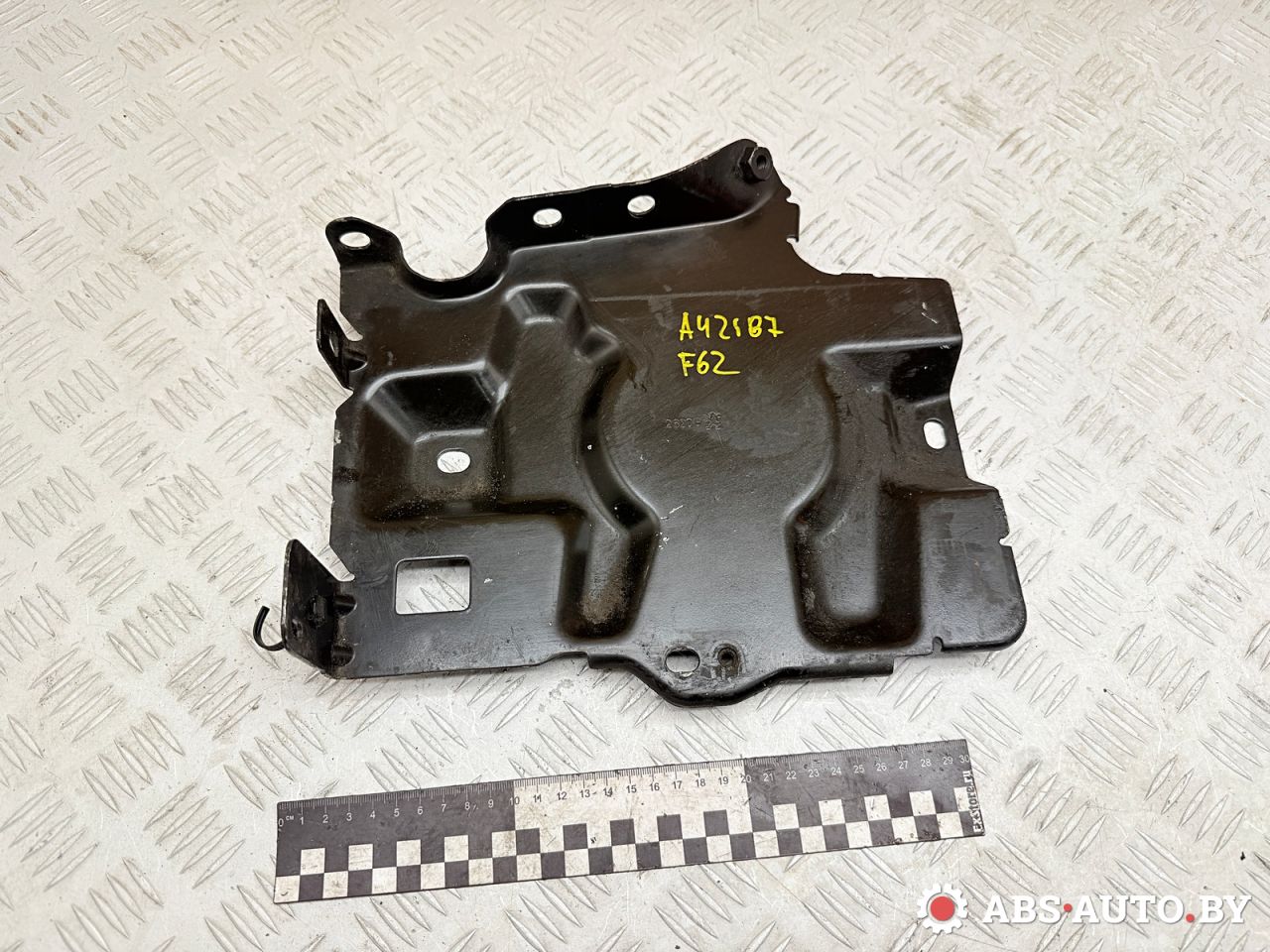 полка аккумулятора Peugeot 3008 1 поколение 2012, 1.6 л., 9HR (DV6C), дизель, робот, 1813J4, 2620G - фото №1