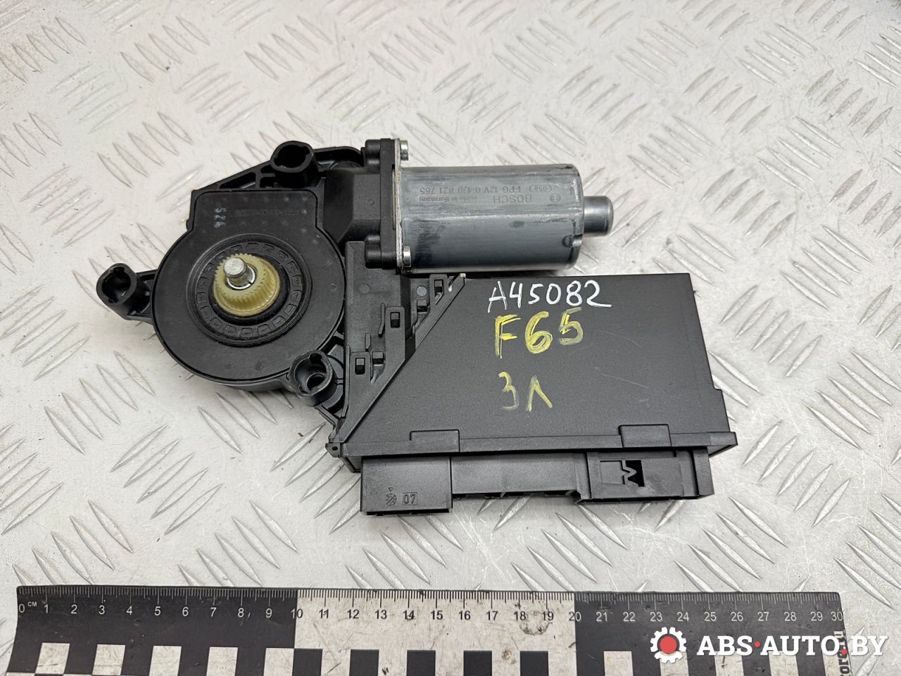 моторчик стеклоподъемника задний левый Volkswagen Touareg 1 поколение 2006, 3.0 л., BKS, дизель, АКПП, внедорожник 5 дв., полный привод, 0130821765, 7L6959703, 3D0959795E - фото №1