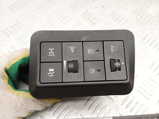 кнопка (выключатель) Hyundai Santa Fe 2 поколение [рестайлинг] 2011, 2.2 л., дизель, МКПП, правый руль, 202002962, 201006135