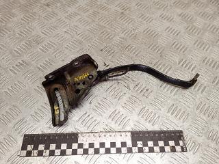 кронштейн генератора Renault Megane 1 поколение 1998, 1.6 л., бензин, 7700100436