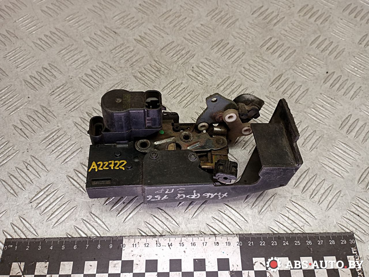 замок двери задней правой Alfa Romeo 156 1 поколение 2002, 16828897 - фото №1