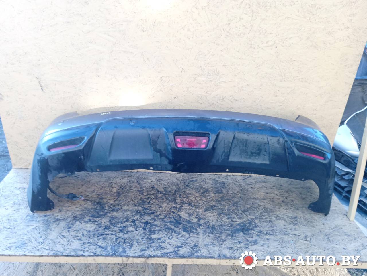 бампер задний Nissan X-Trail T32 2014, 1.6 л., R9M, дизель, МКПП, полный подключаемый привод, правый руль - фото №1