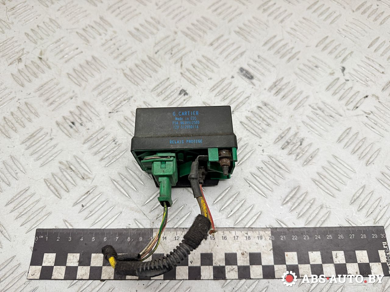 реле накала свечей Peugeot 607 1 поколение 2001, 2.2 л., 4HX (DW12TED4/FAP), дизель, МКПП, седан, 9639912580, 1348881080, 9619039780, 9639907380, 598125, 598131, 598138, 598143, 0009639912580, 598116, 598119, 0009619039780, 2S6112A343AA, 1238539, 1238540, 1238549, 1238966, 90225811, 90240698, 90378651, 9636288080 - фото №1