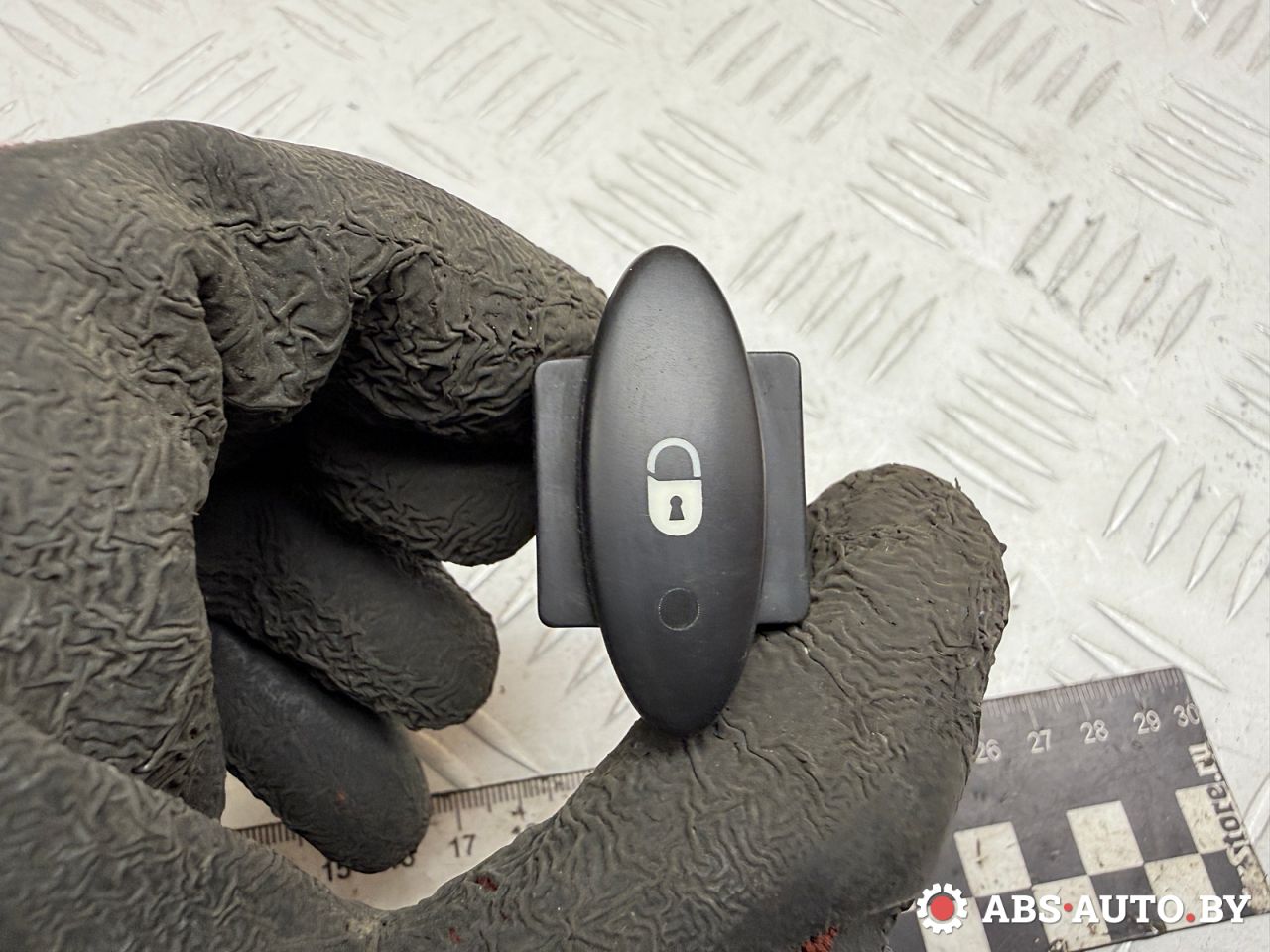 кнопка центрального замка Citroen C5 1 поколение 2002, 2.0 л., RHZ (DW10ATED), дизель, АКПП, 96326949XT - фото №1